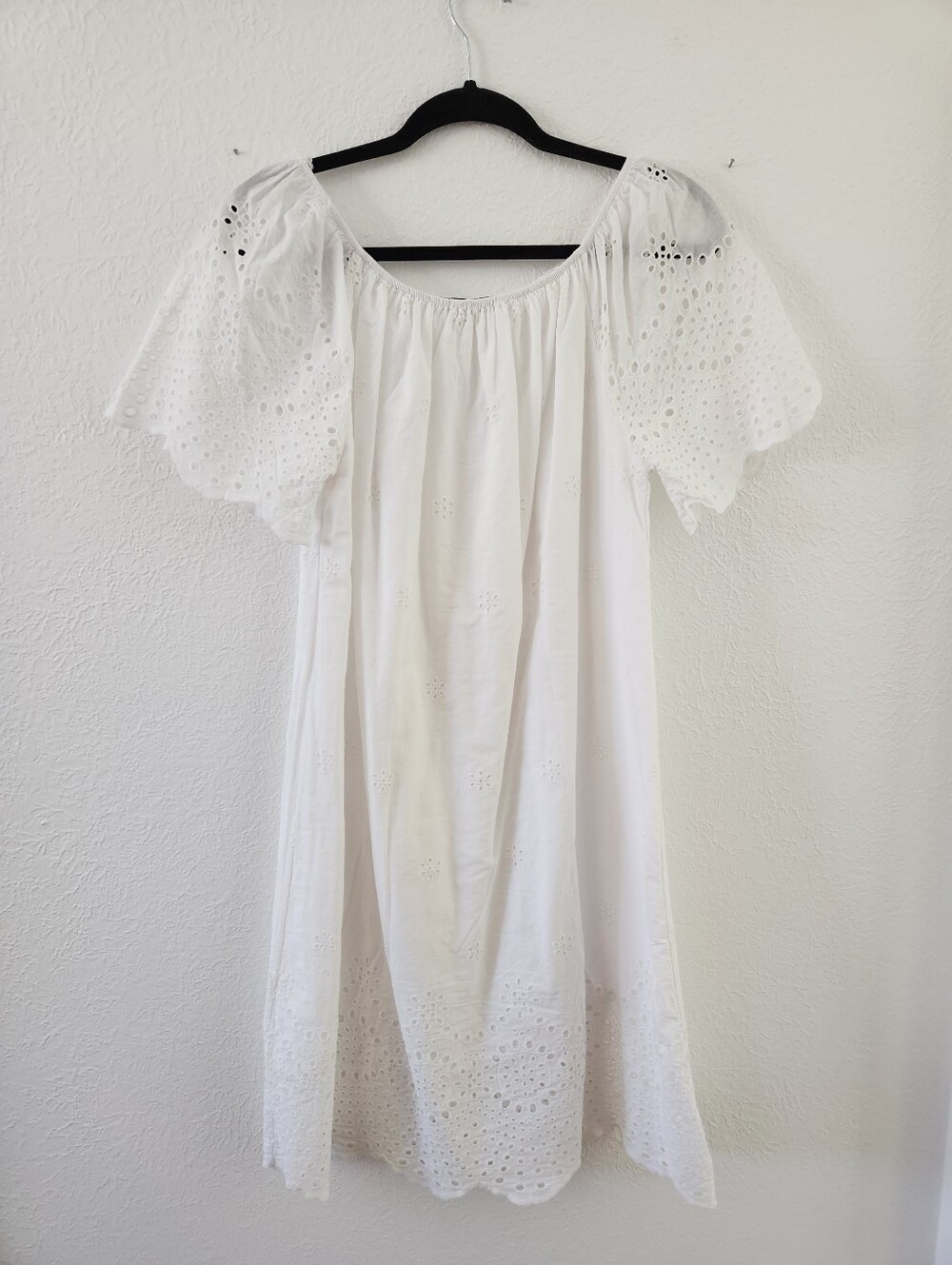 White Cotton Eyelet Flutter-Sleeve Women's Dress, Size XL - Picture 2 of 9